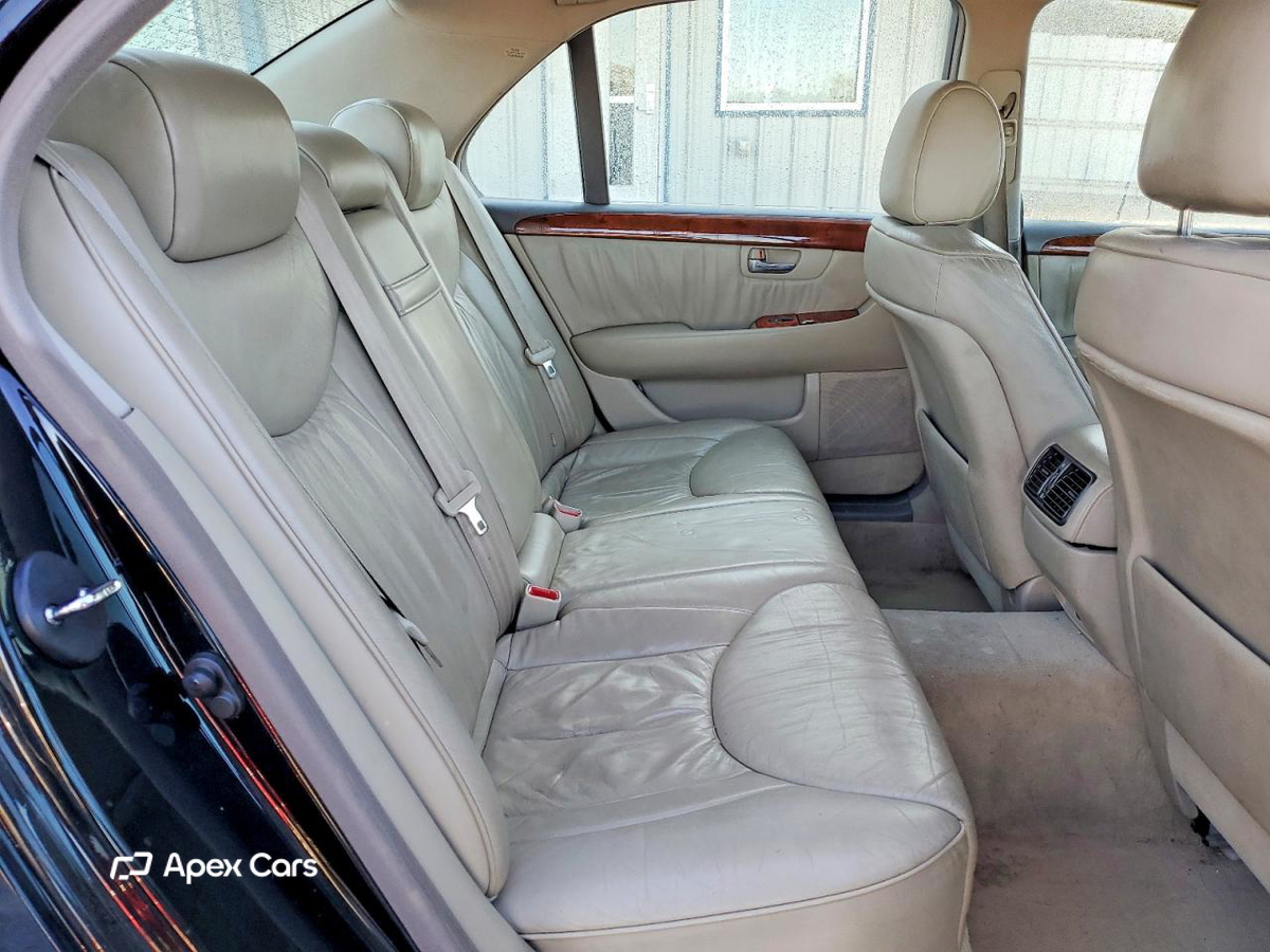 Lexus LS 2001