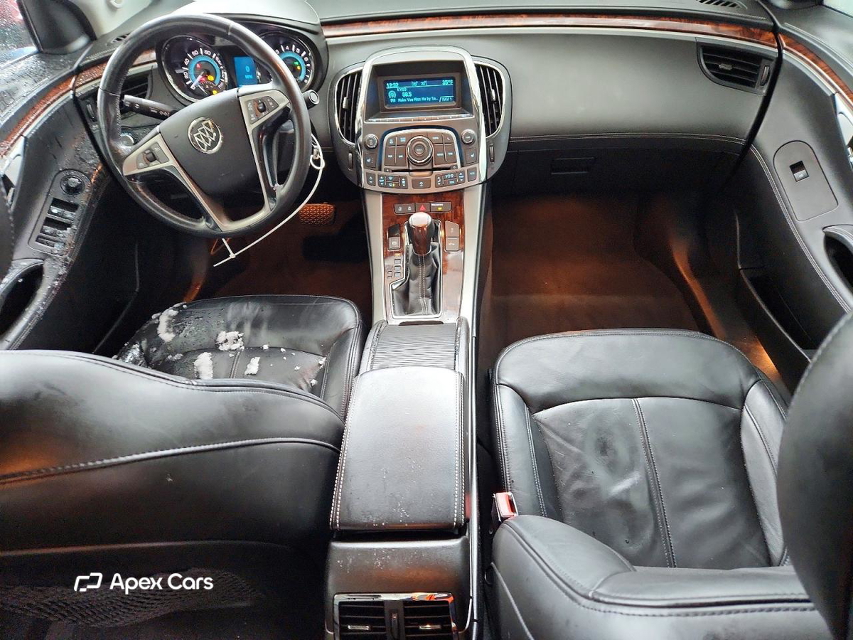 Buick LaCrosse 2011