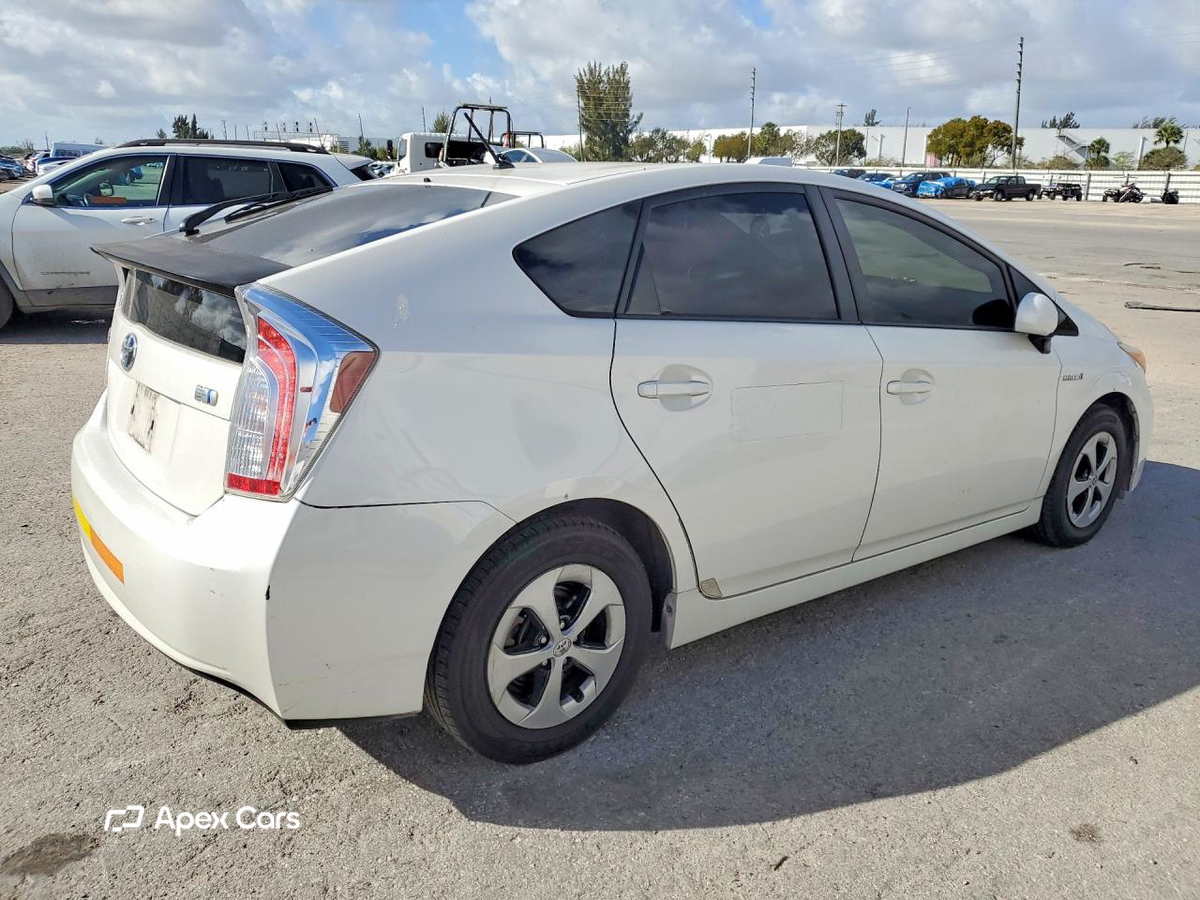 Toyota Prius 2012