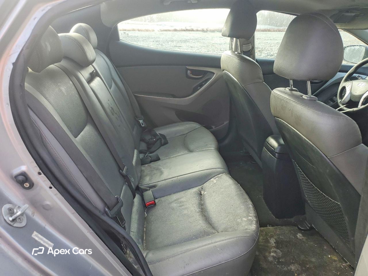 Hyundai Elantra 2011