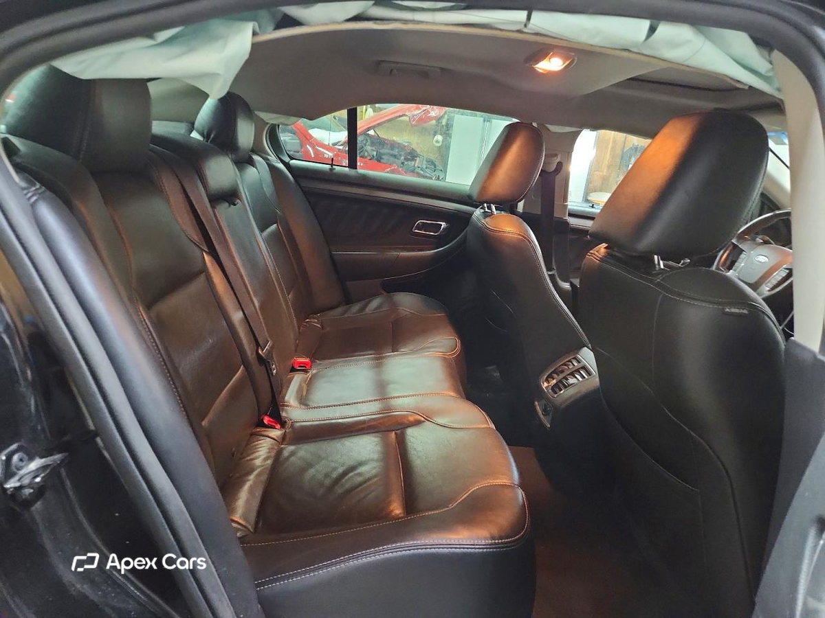Ford Taurus 2011