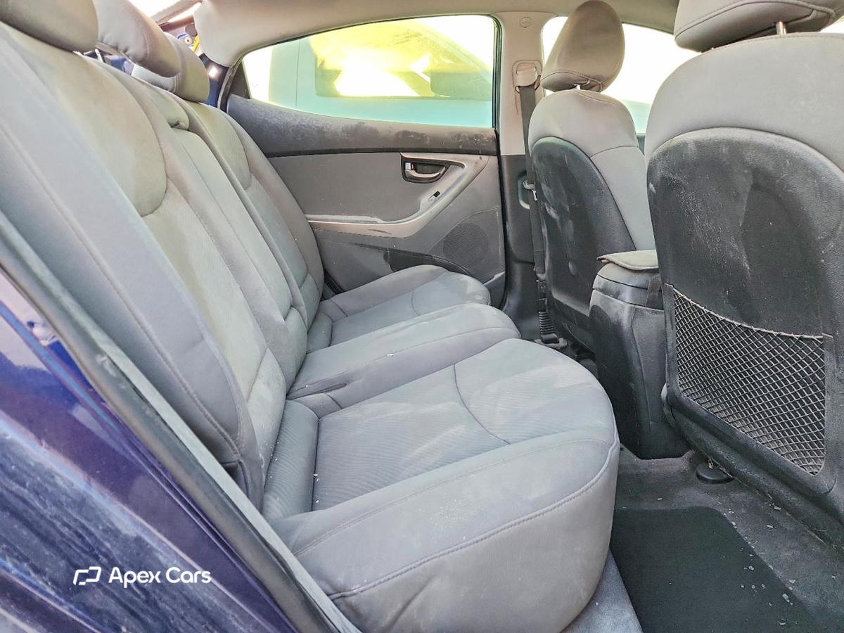 Hyundai Elantra 2011