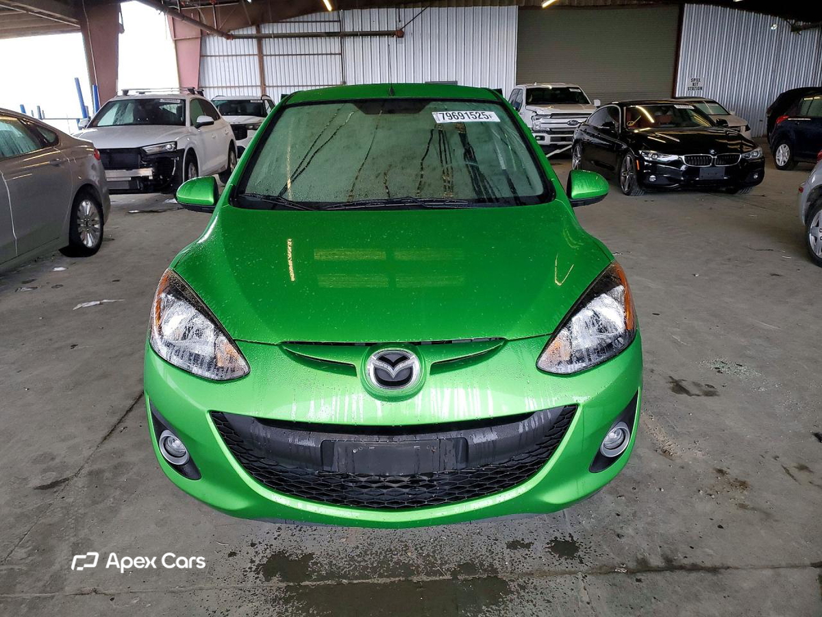 Mazda 2 2011