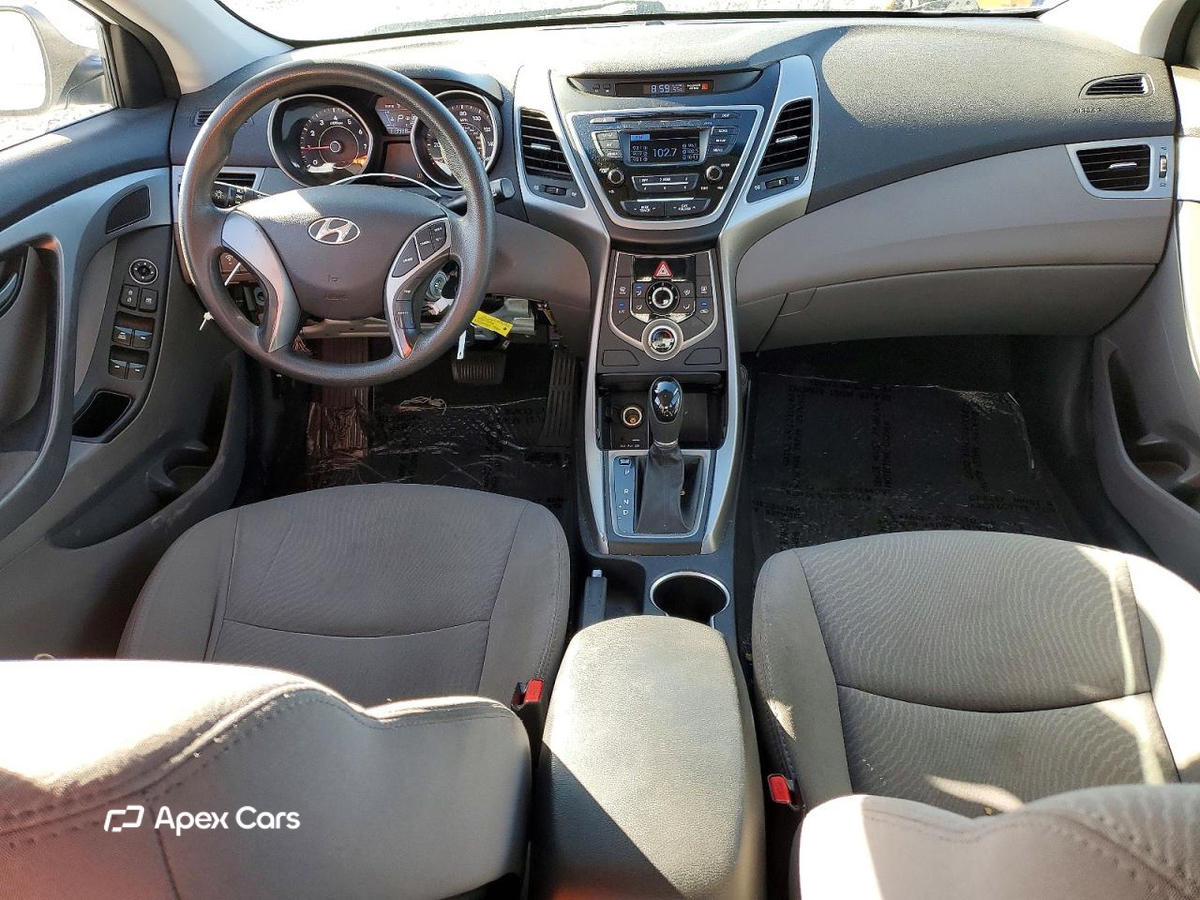 Hyundai Elantra 2016