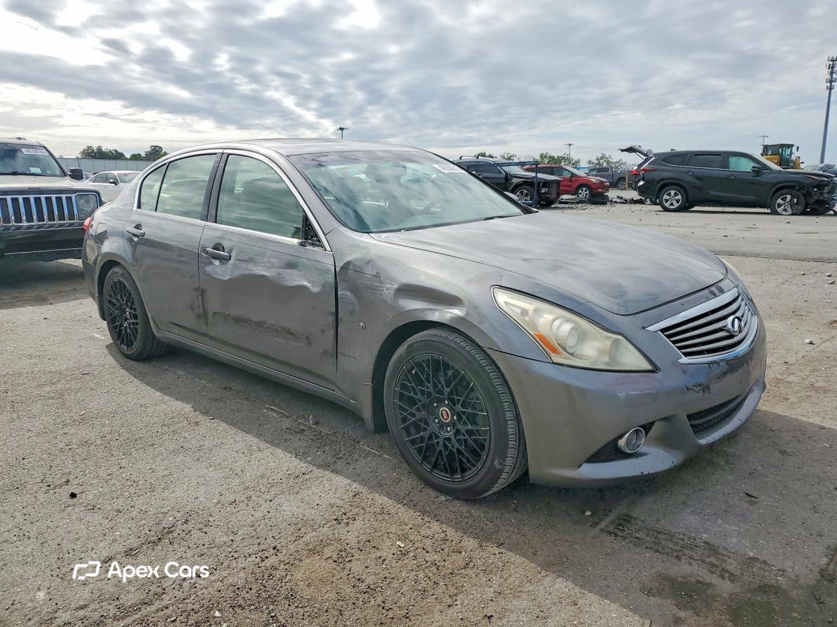 Infiniti Q40 2015