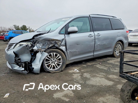 Toyota Sienna 2011 - Image 1 of 13