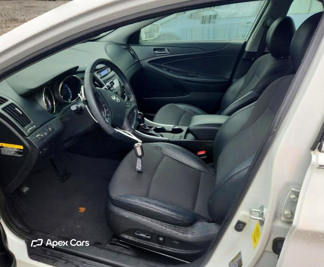Hyundai Sonata 2013