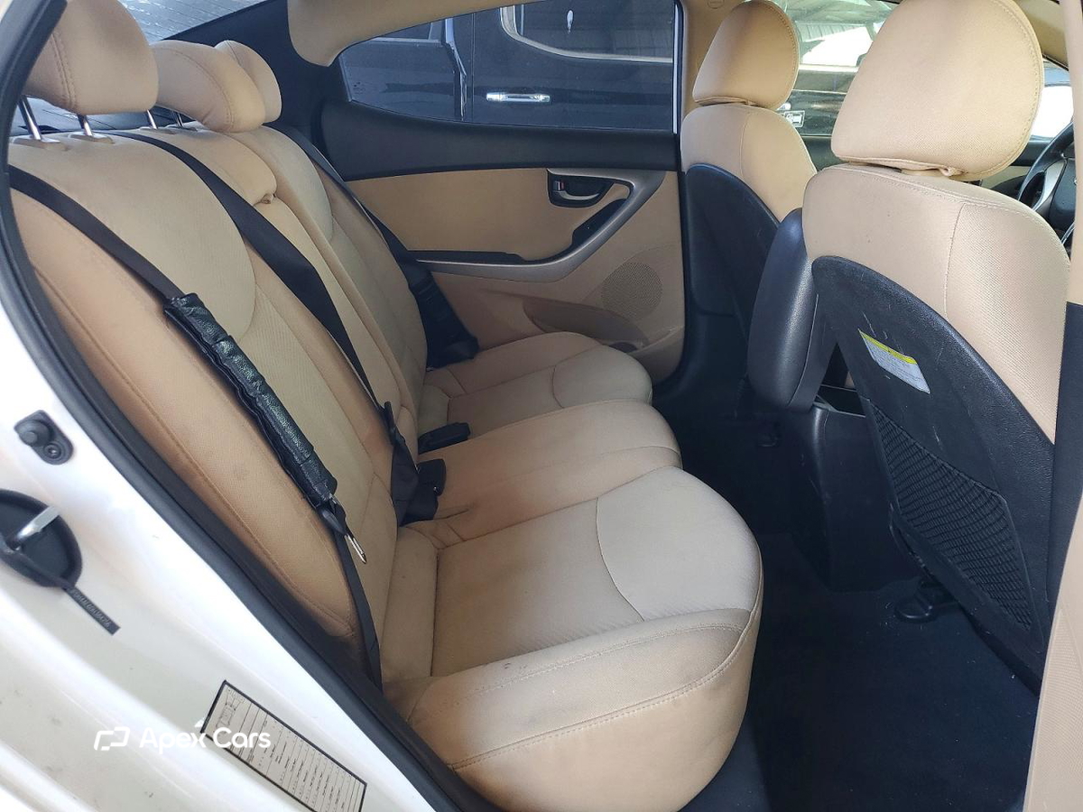 Hyundai Elantra 2013