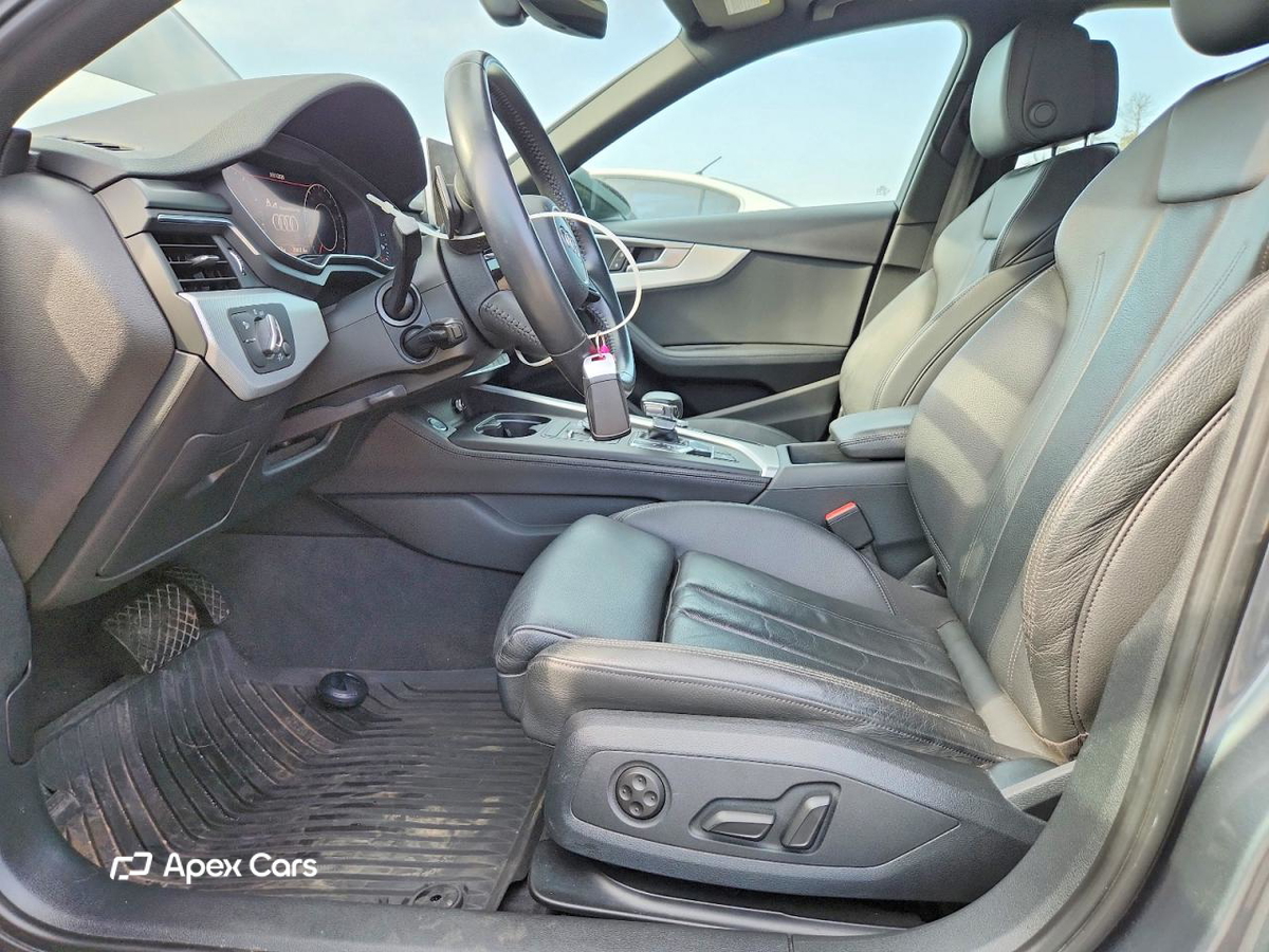 Audi A4 2019