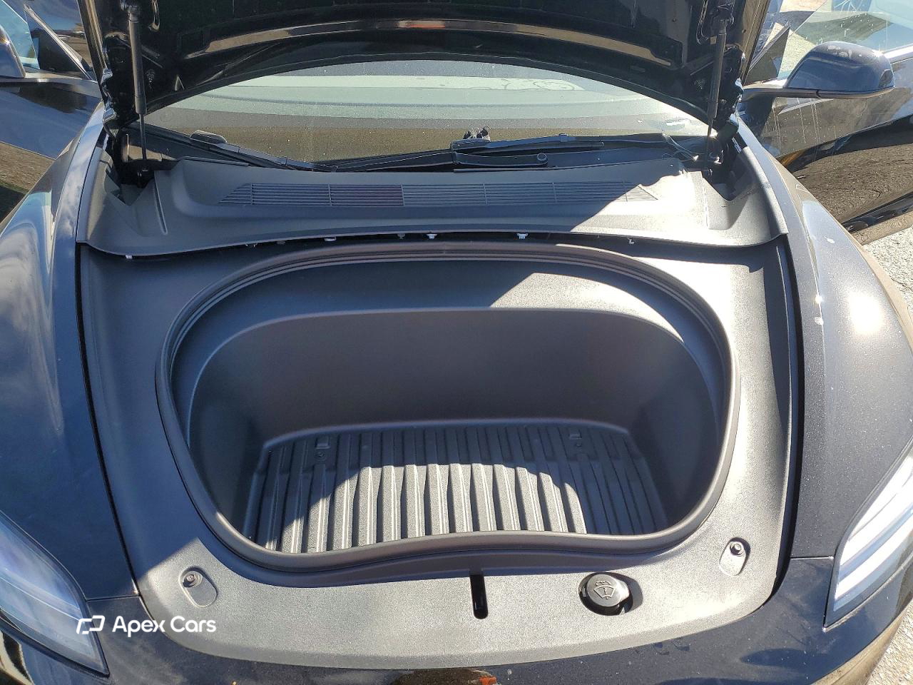 Tesla Model 3 2025