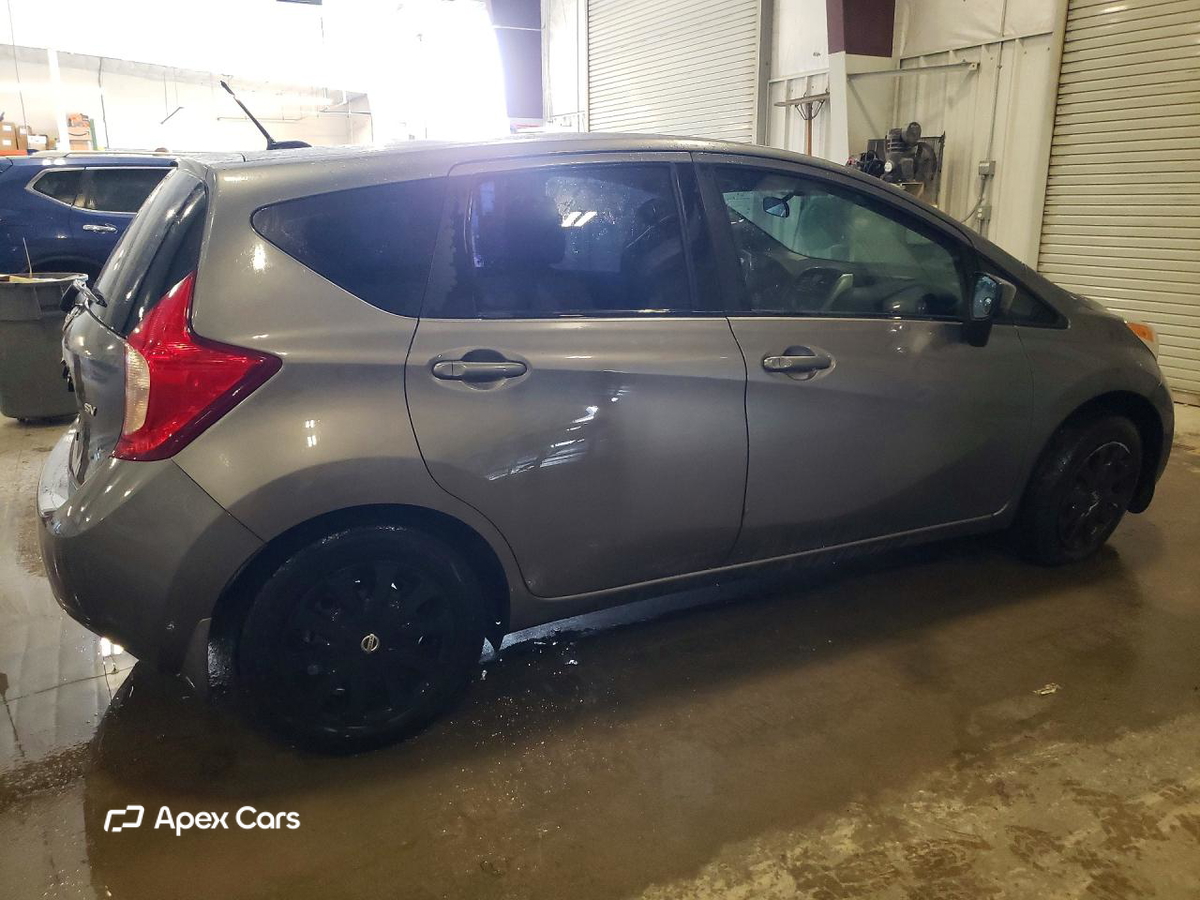 Nissan Versa 2016