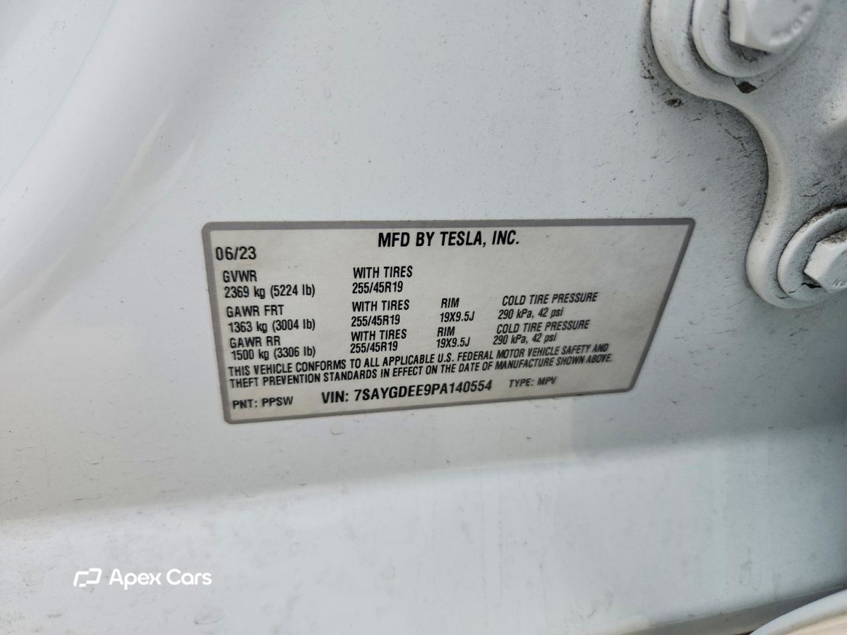 Tesla Model Y 2023