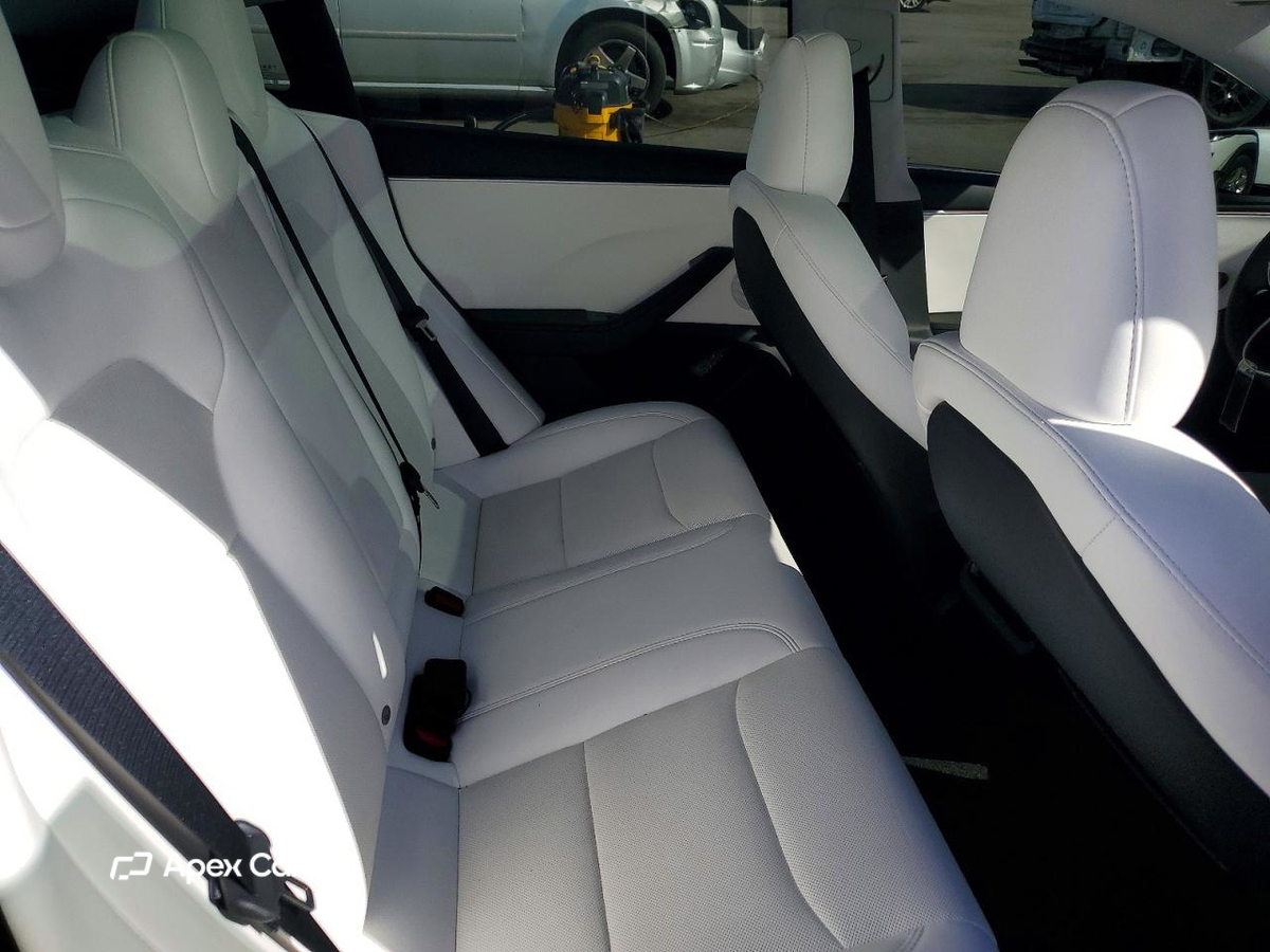 Tesla Model 3 2025
