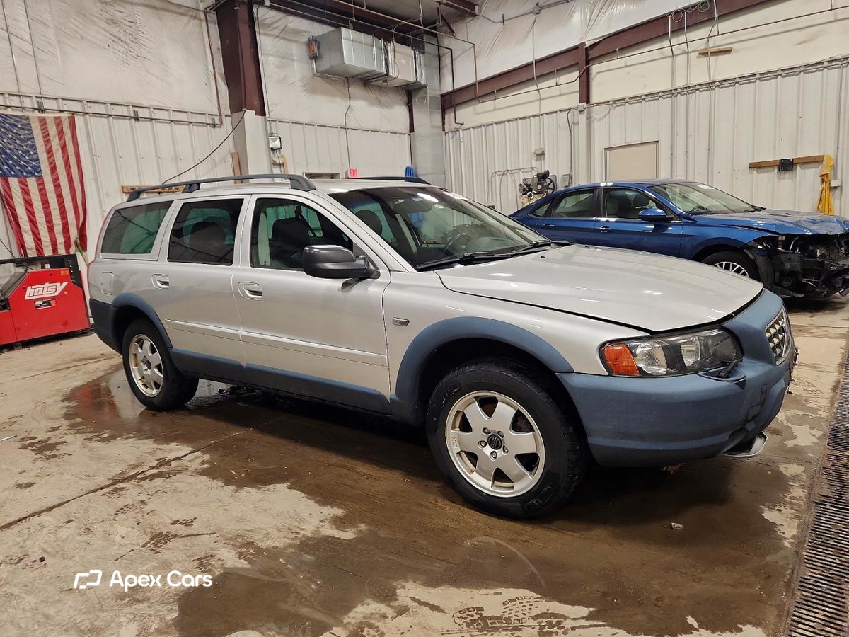 Volvo XC70 2004
