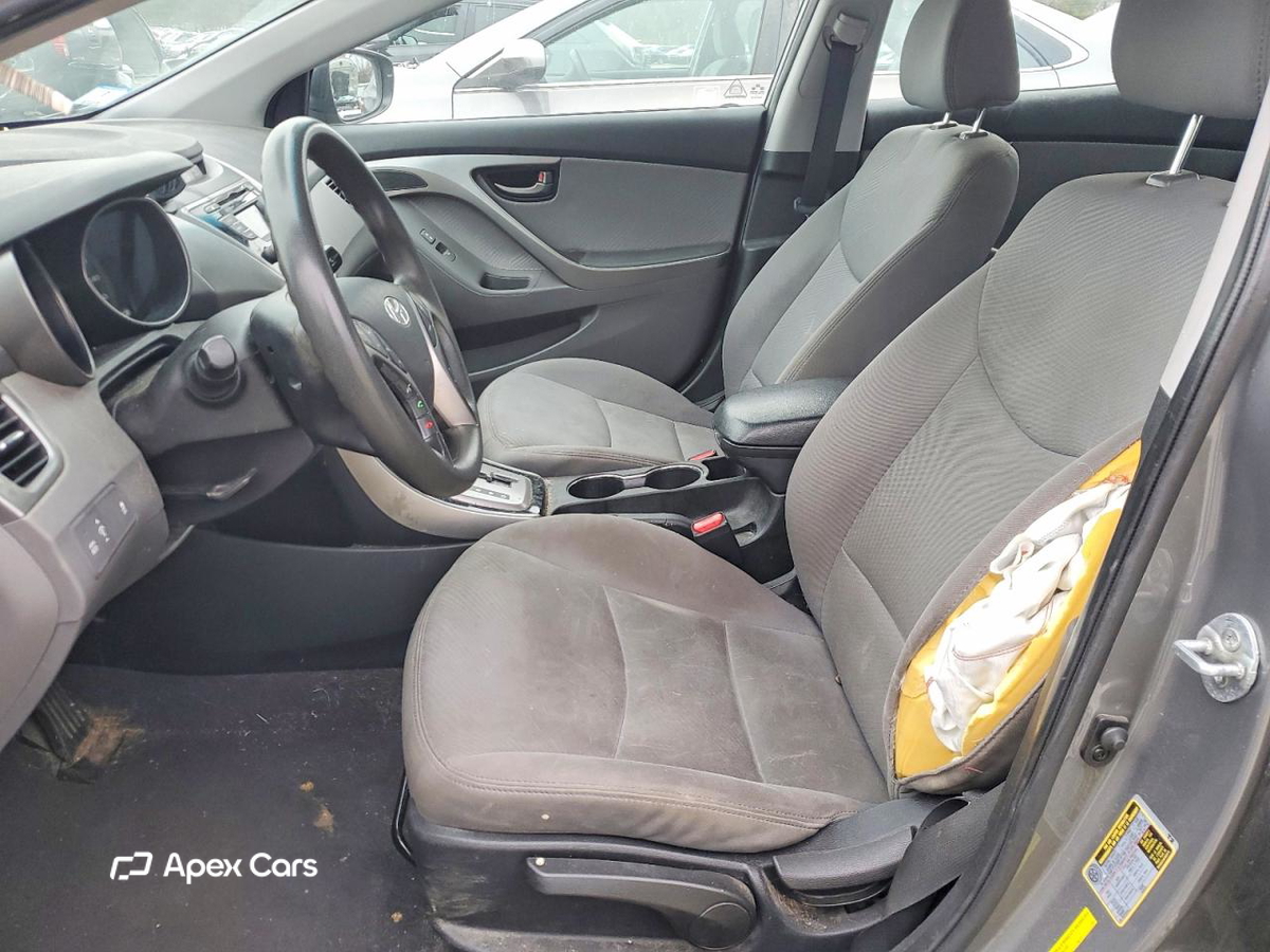 Hyundai Elantra 2013