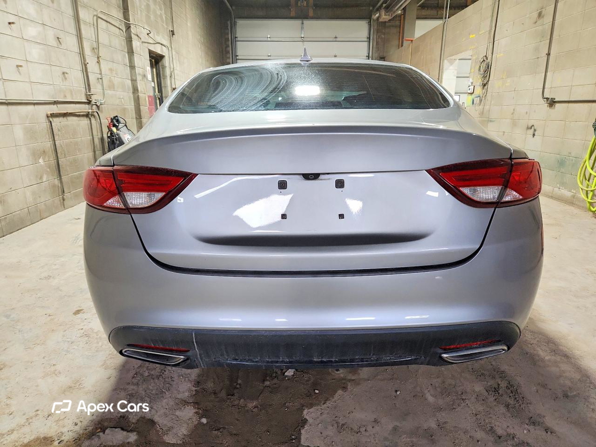 Chrysler 200 2015