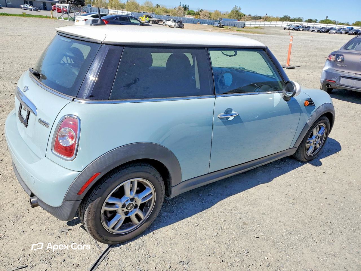 MINI Cooper 2013