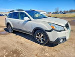 Subaru Outback 2014