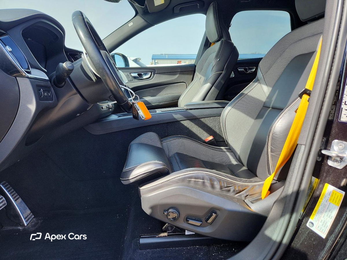 Volvo XC60 2021