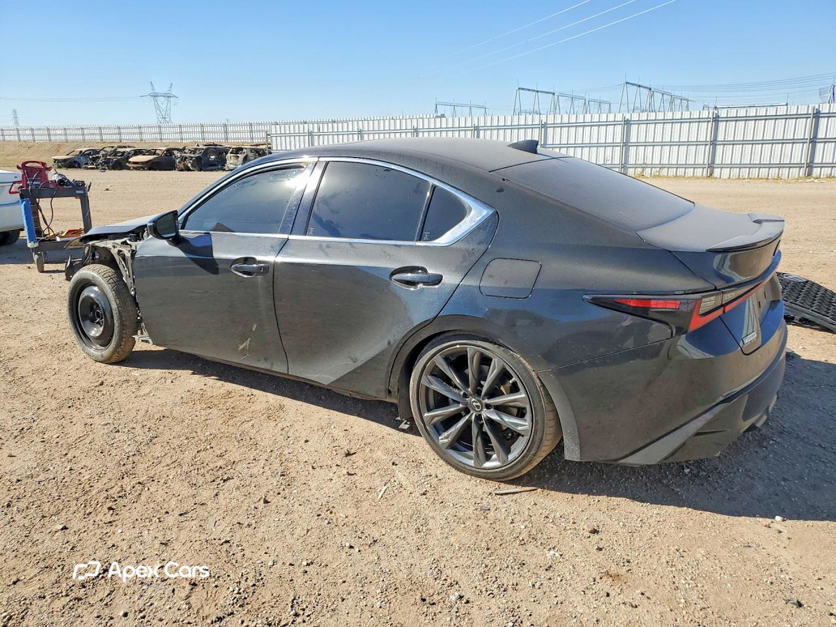 Lexus IS 2021