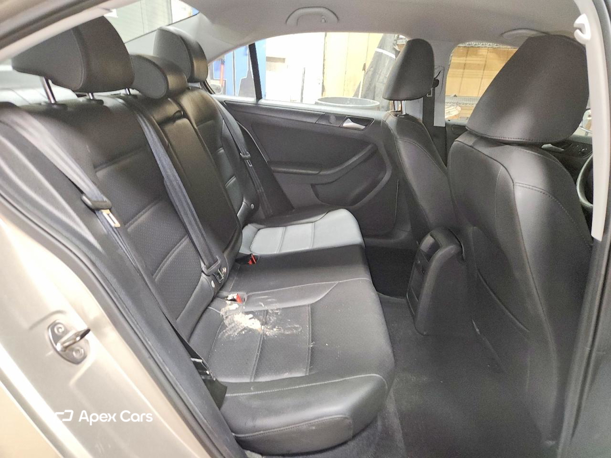 Volkswagen Jetta 2014