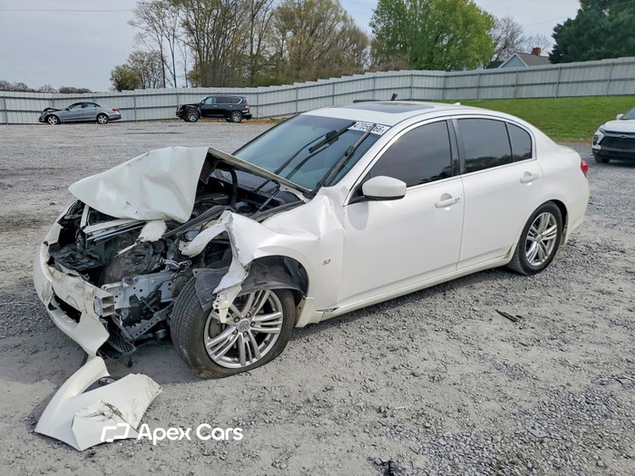 2015 Infiniti Q40 - Image 1 of 5