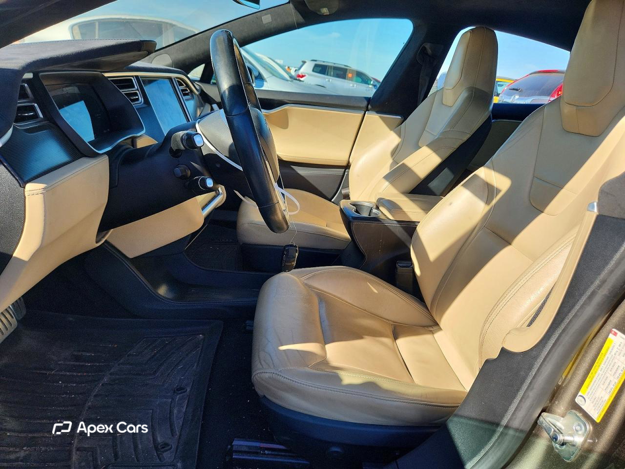 Tesla Model S 2015