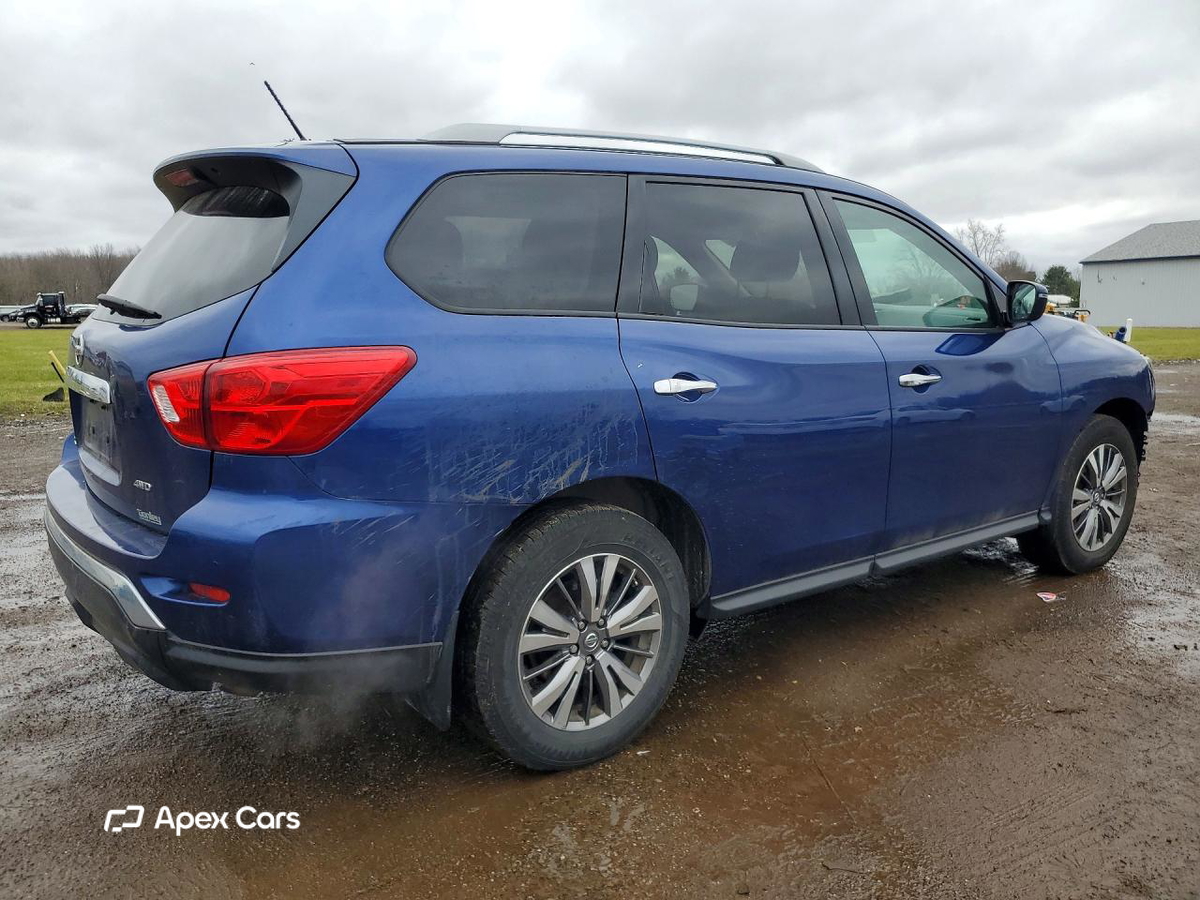 Nissan Pathfinder 2018