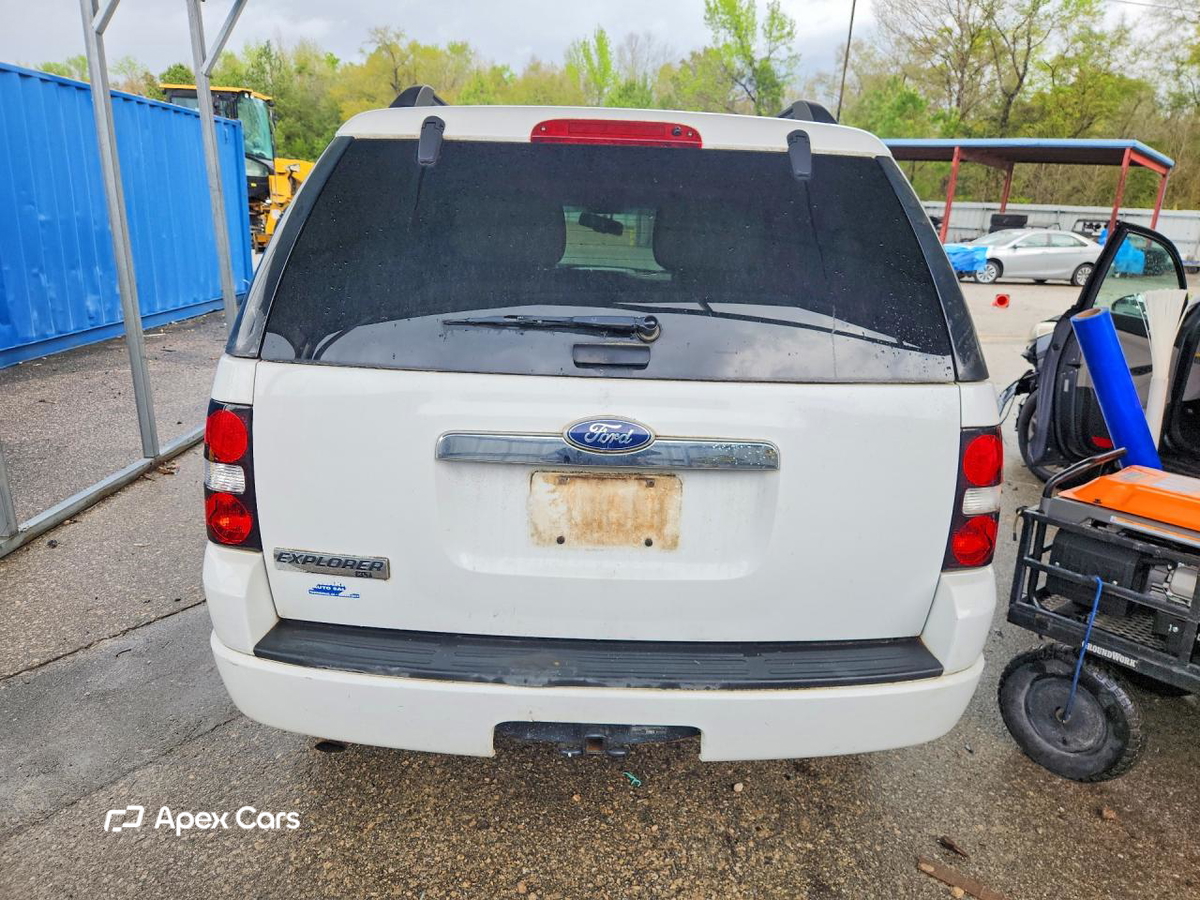 Ford Explorer 2010