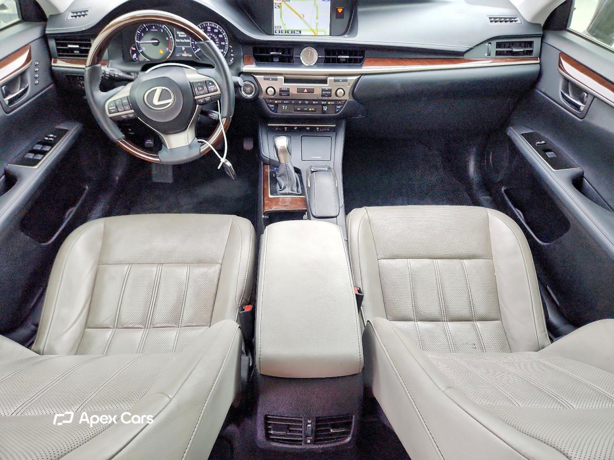 Lexus ES 2016