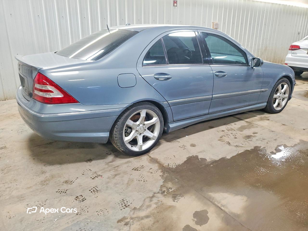 Mercedes-Benz  2007