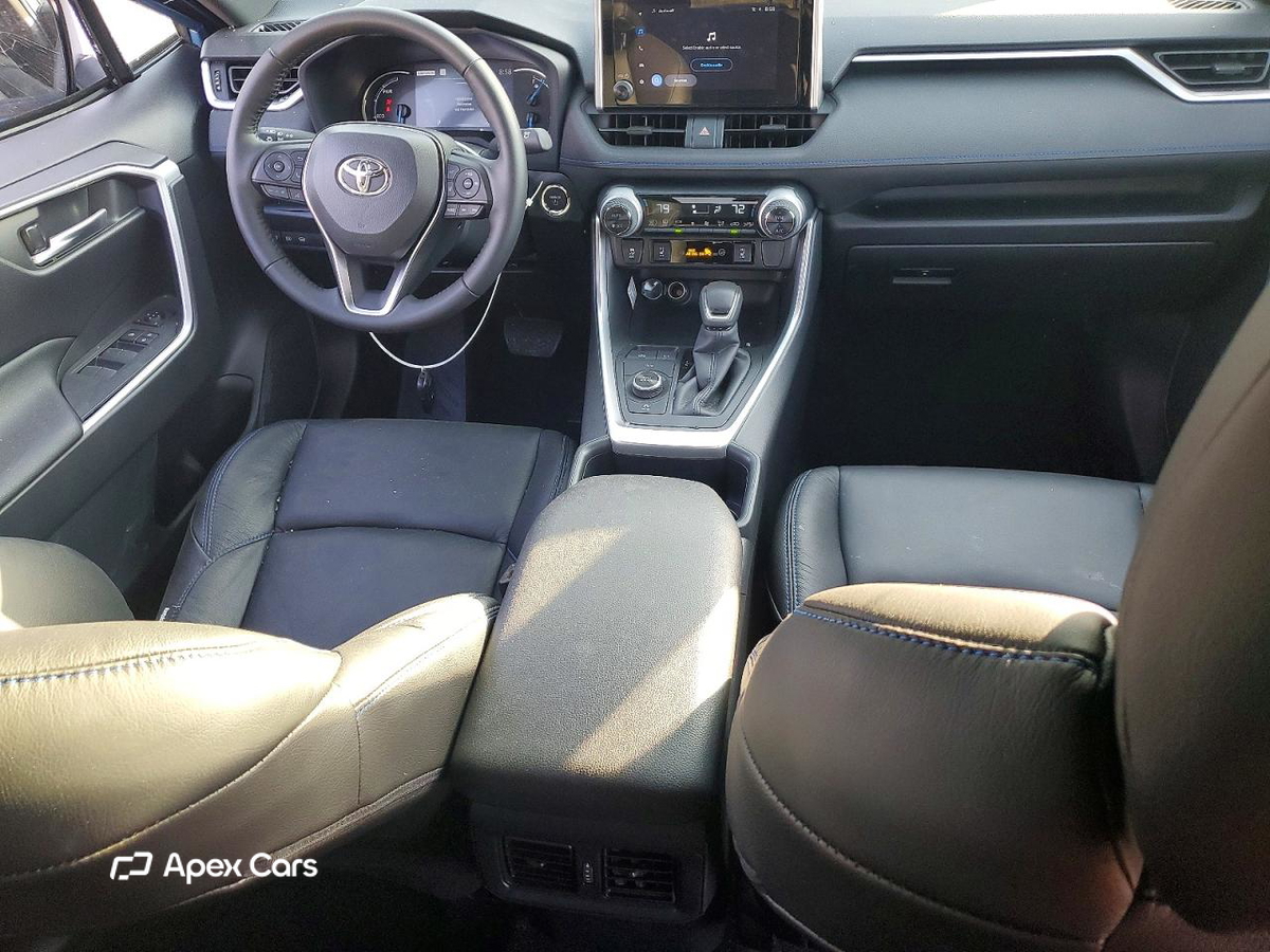 Toyota RAV 4 2025