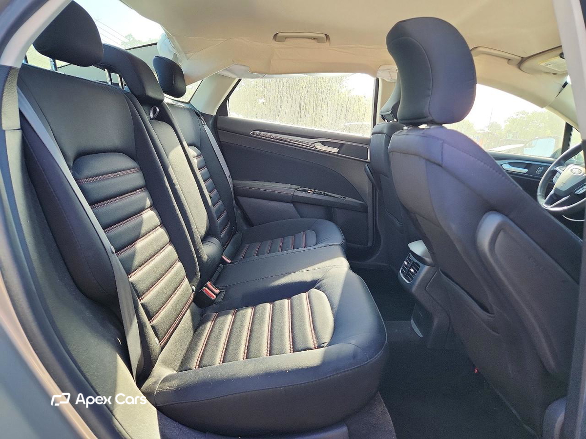 Ford Fusion 2015