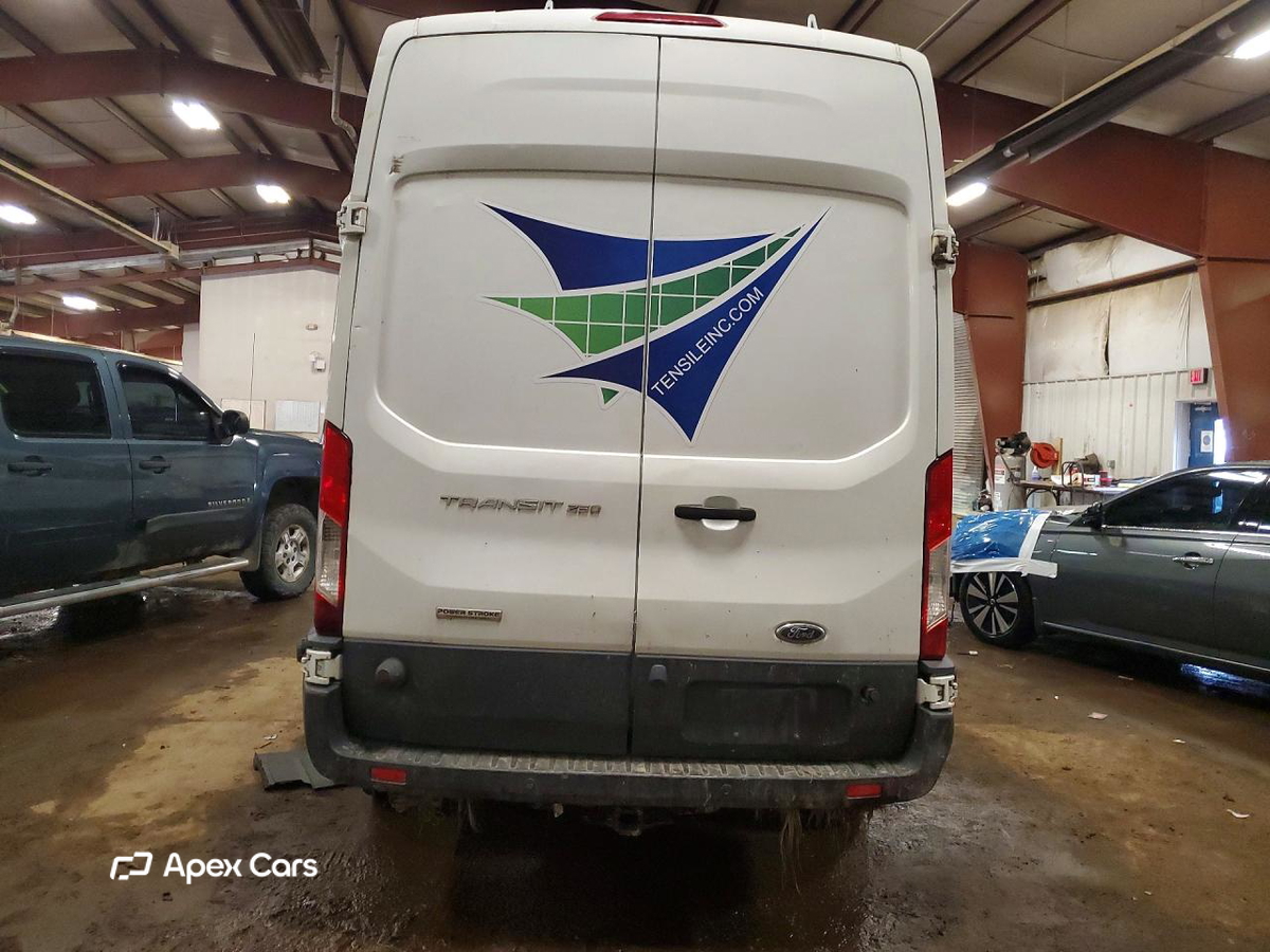 Ford Transit 2016