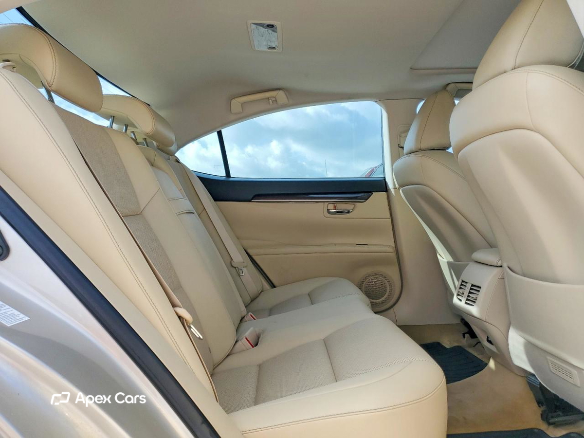 Lexus ES 2014