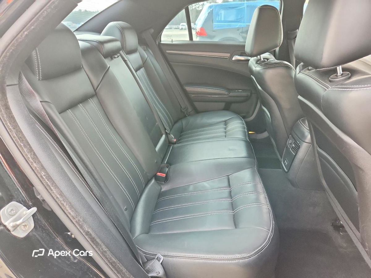 Chrysler 300 2015