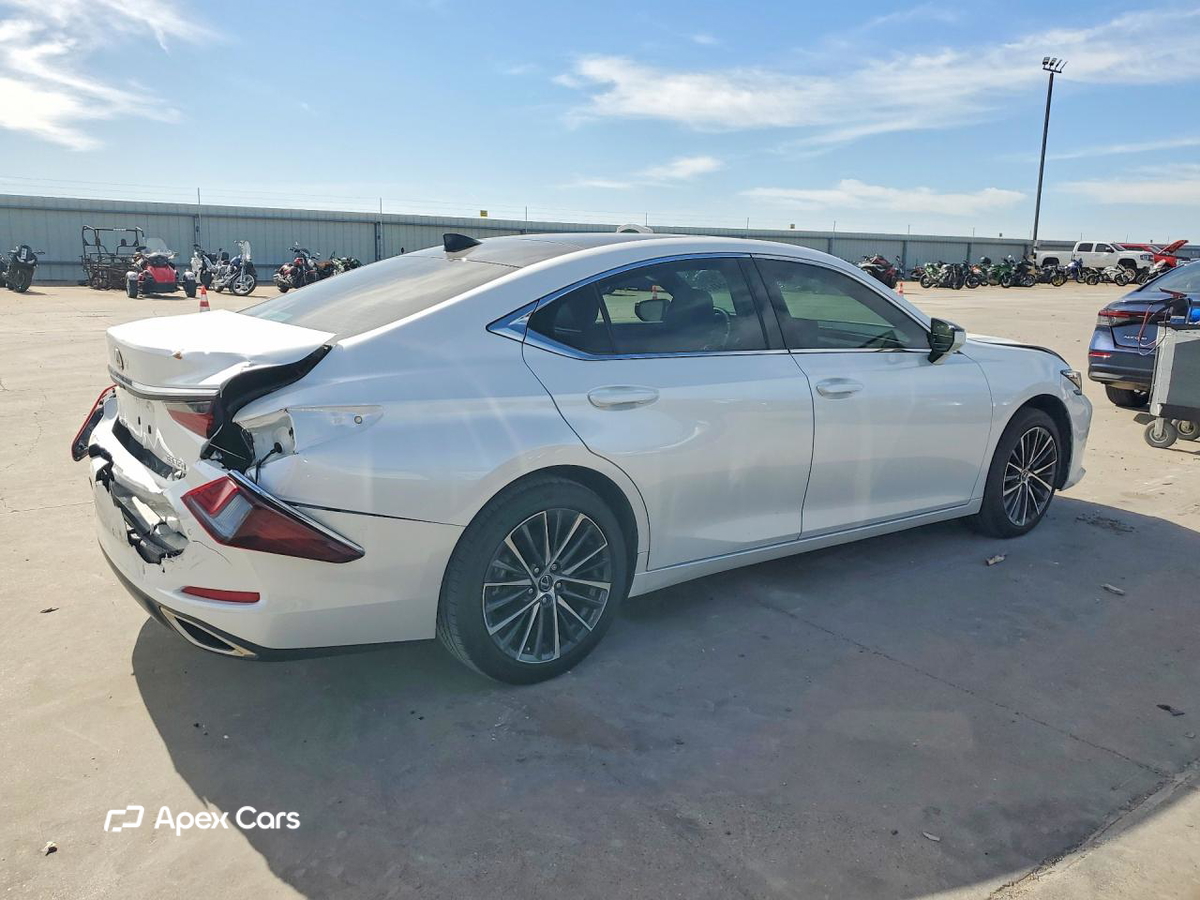 Lexus ES 2023