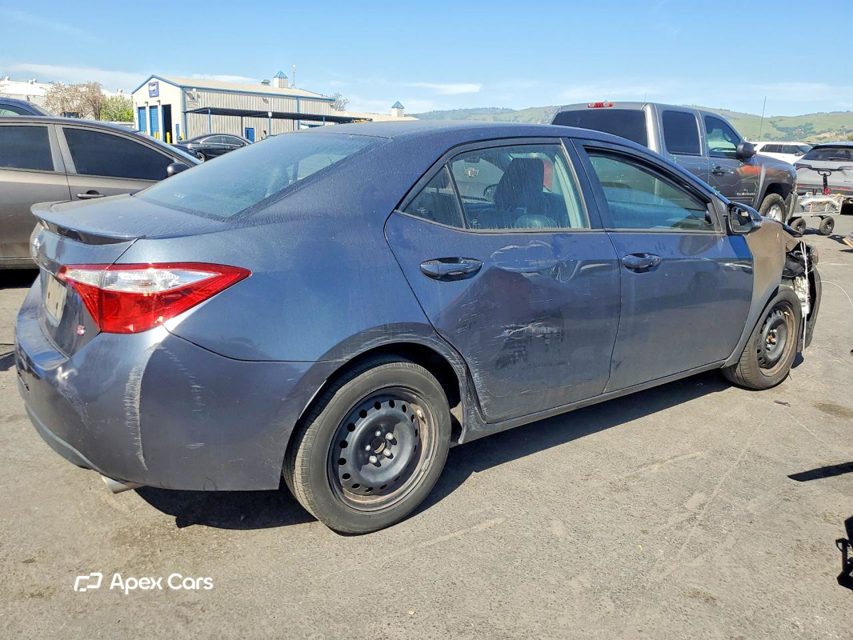 Toyota Corolla 2015