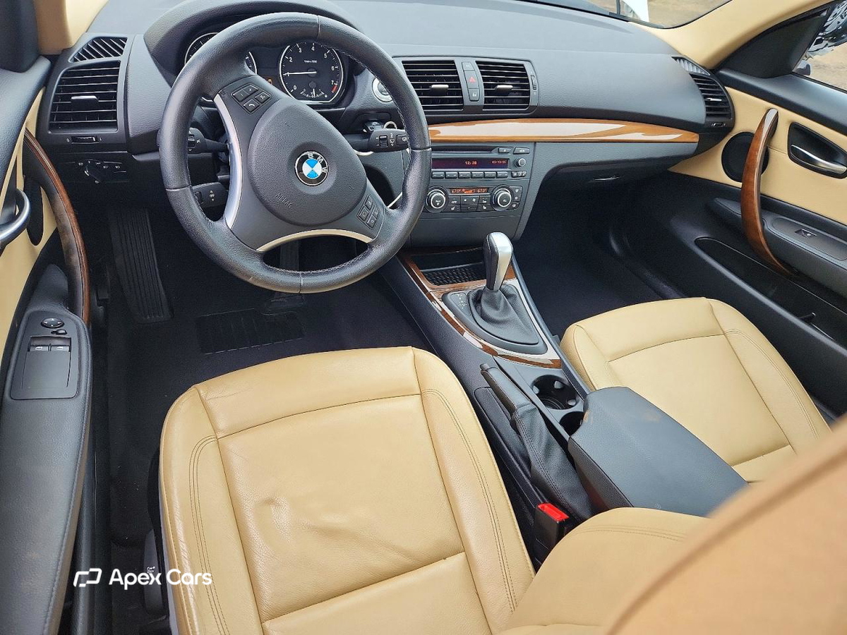 BMW Series 1 2011