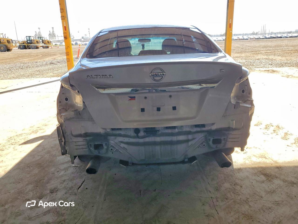 Nissan Altima 2015