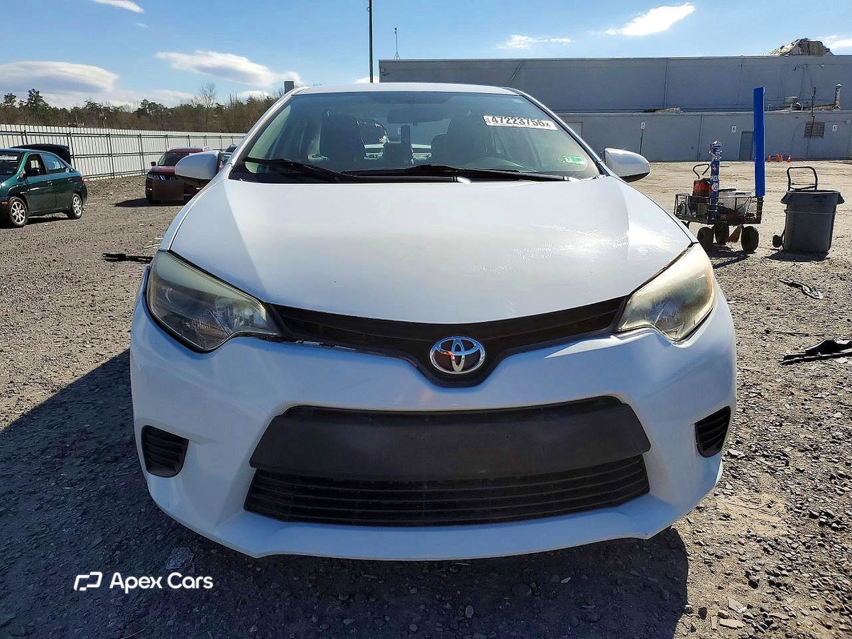 Toyota Corolla 2015