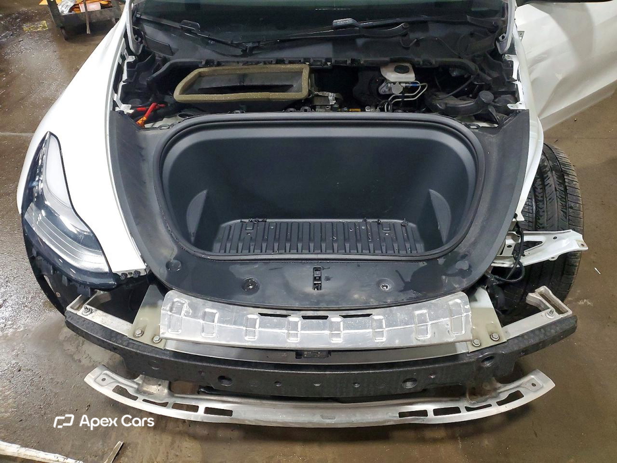 Tesla Model Y 2020