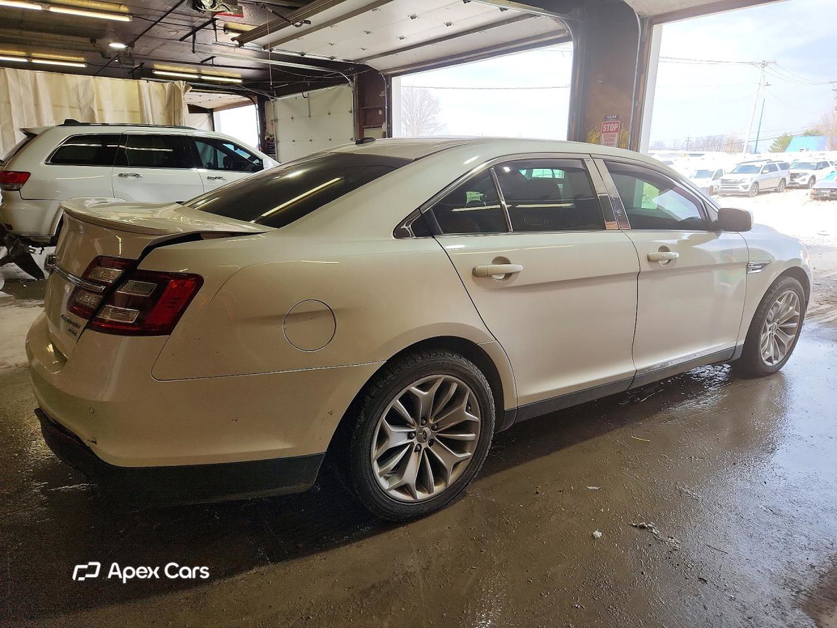 Ford Taurus 2013