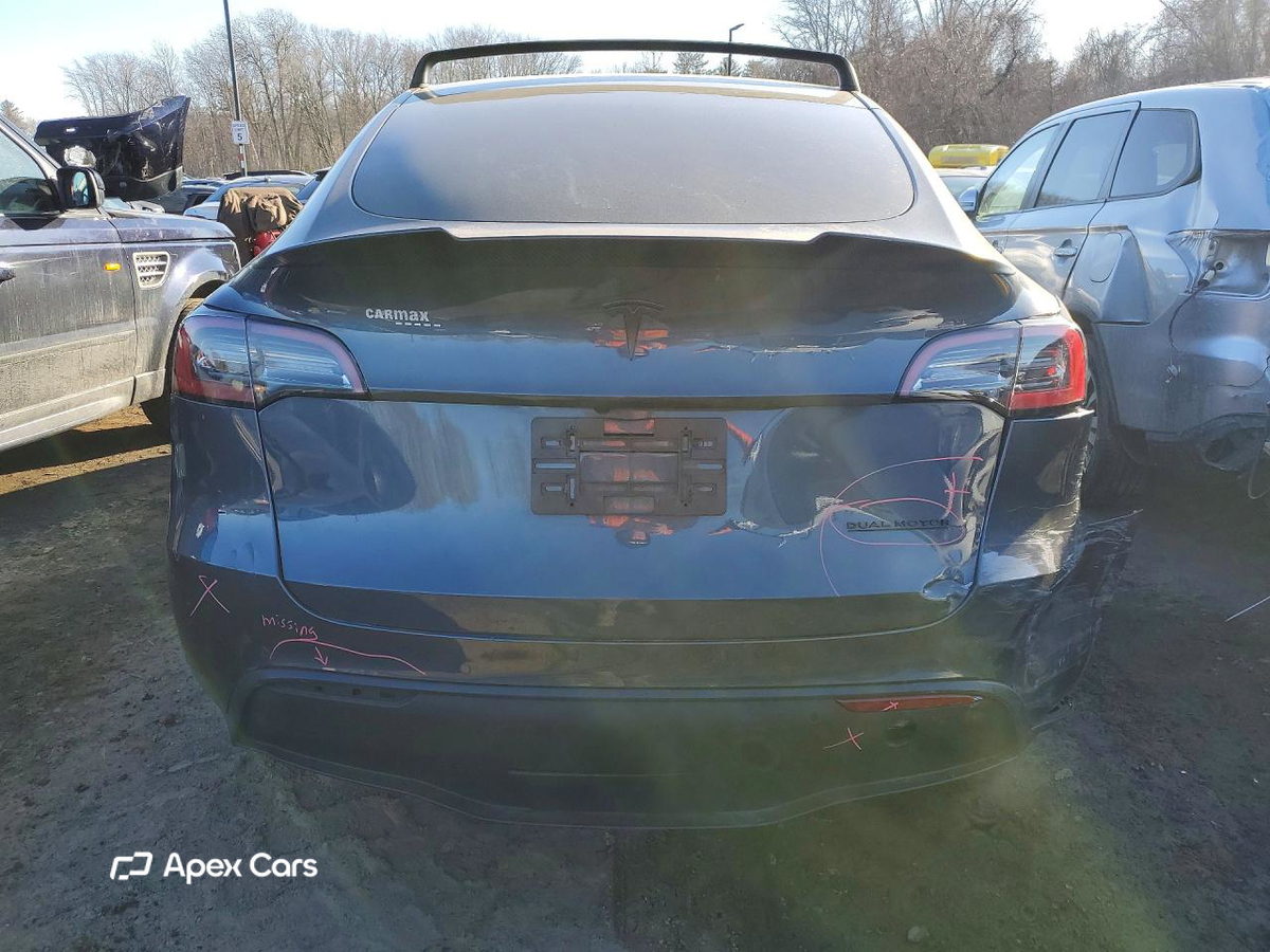 Tesla Model Y 2022