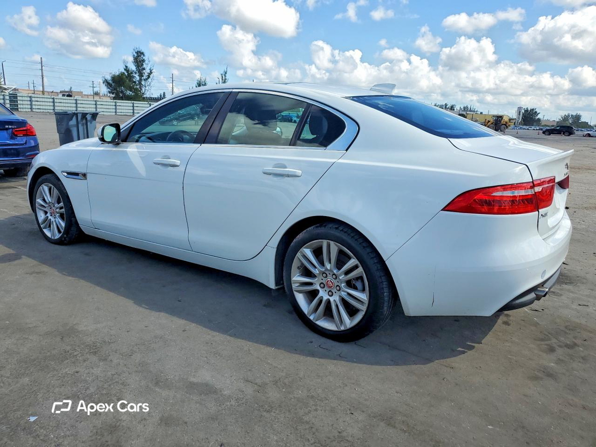 Jaguar XE 2019