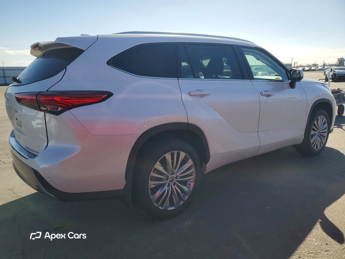 Toyota Highlander 2023