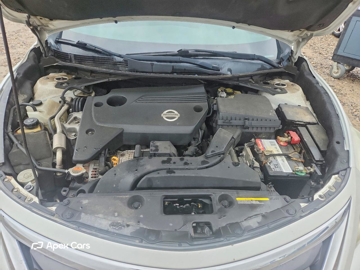 Nissan Altima 2015