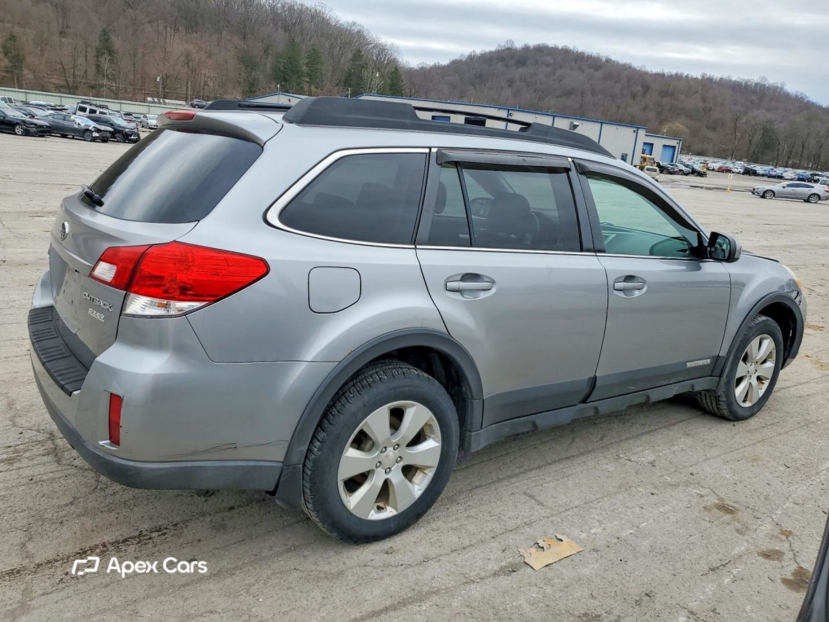 Subaru Outback 2011