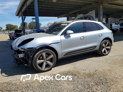 Porsche Macan 2024 - Image 1 of 13