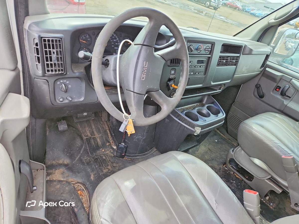 GMC Savana 2004